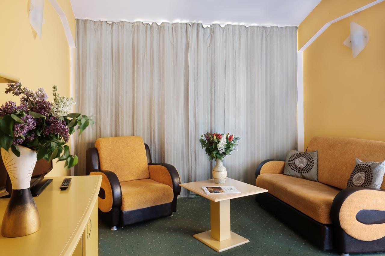 Eurohotel Baia Mare Exteriör bild